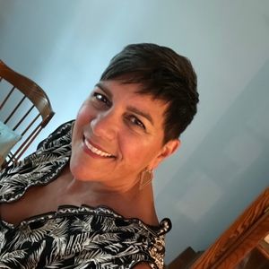 Meet your Posher, Lisa